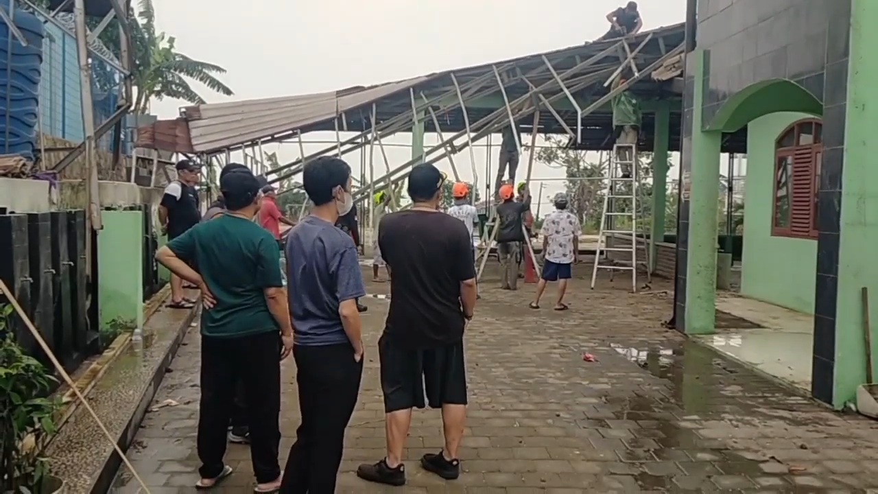 Puting Beliung Terjang Padalarang, 522 Rumah Rusak dan Sejumlah Fasilitas Umum Terdampak